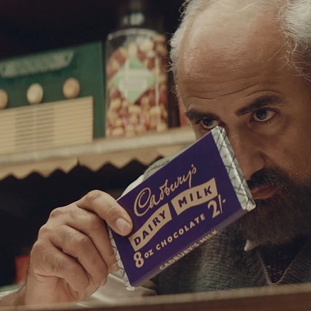 Cadbury: uno spot romantico e nostalgico per celebrare i suoi 200 anni