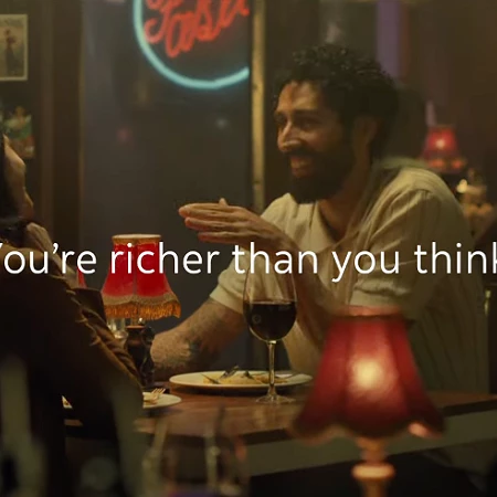 Scotiabank svela il segreto della ricchezza con uno spot coinvolgente