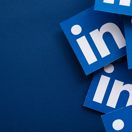 LINKEDIN STA INTERCETTANDO I BUDGET PUBBLICITARI SPOSTATI DA X. E ALZA I PREZZI